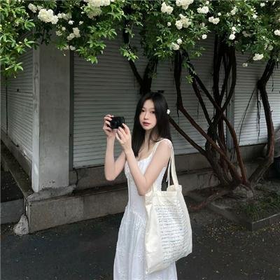 在你身边笑对明天